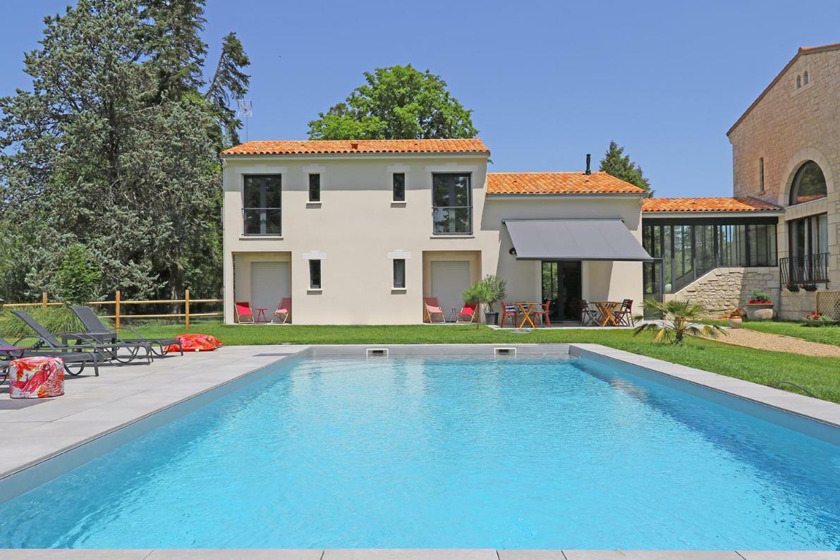 L Esprit Du Clain Chambres D Hotes Bandb De Standing Proches Du Futuroscope Golf Et Lac De St Cyr Naintre ภายนอก รูปภาพ