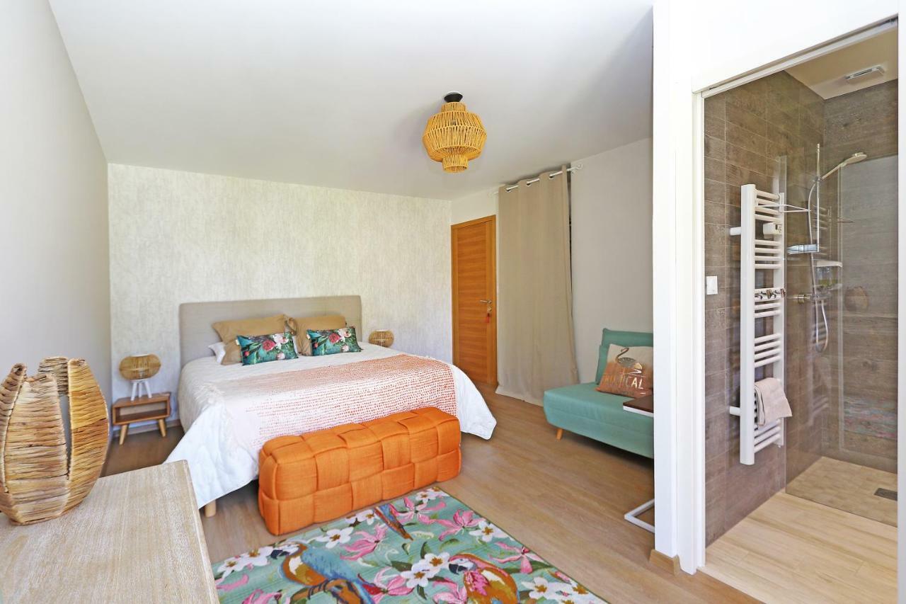 L Esprit Du Clain Chambres D Hotes Bandb De Standing Proches Du Futuroscope Golf Et Lac De St Cyr Naintre ภายนอก รูปภาพ