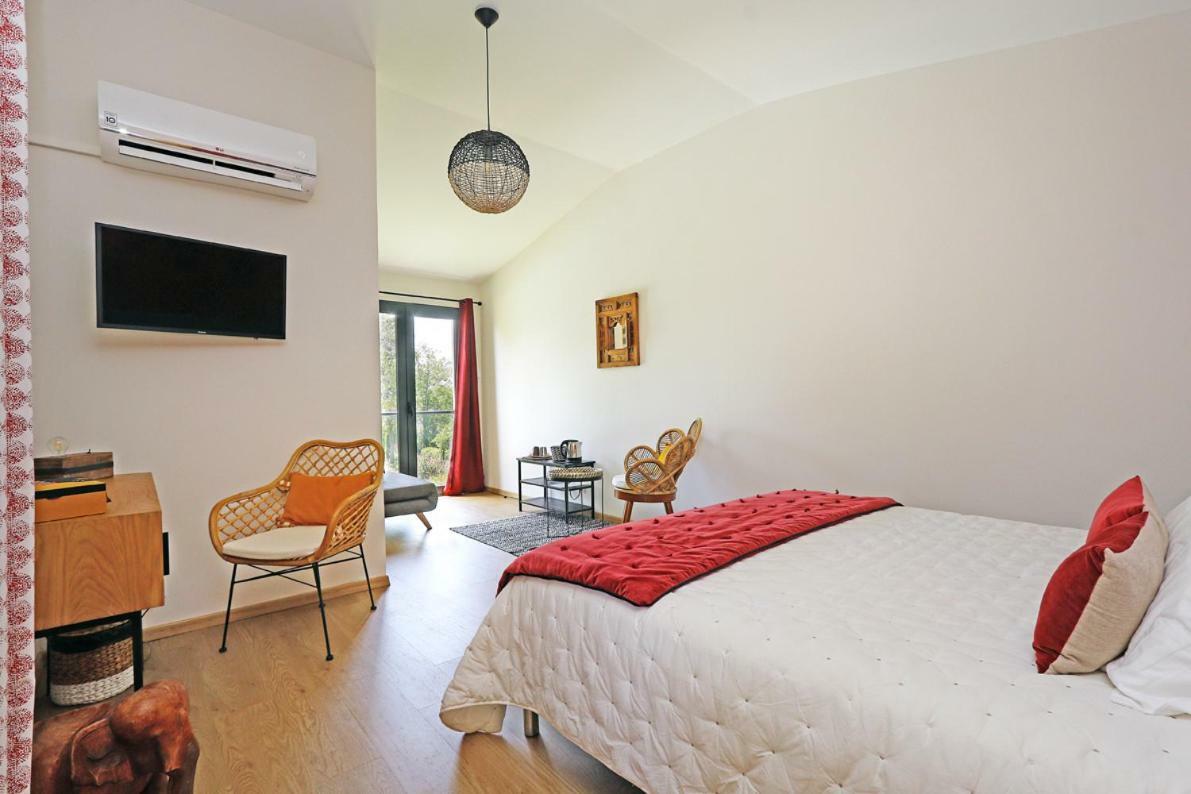 L Esprit Du Clain Chambres D Hotes Bandb De Standing Proches Du Futuroscope Golf Et Lac De St Cyr Naintre ภายนอก รูปภาพ