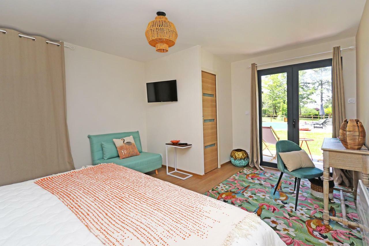 L Esprit Du Clain Chambres D Hotes Bandb De Standing Proches Du Futuroscope Golf Et Lac De St Cyr Naintre ภายนอก รูปภาพ